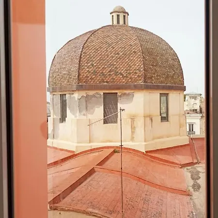 In Centro Storico Panoramico Con Ampia Terrazza! * Кальяри